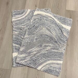 Avanti Dusty Blue and White  Bath Mat